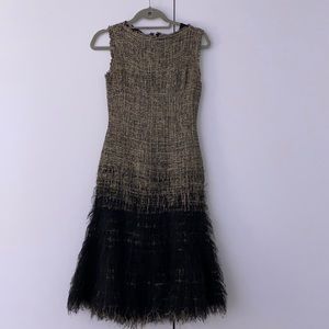 Pe’ De Chumbo gold and black dress